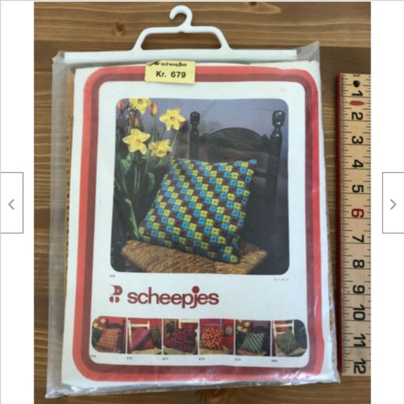 Vtg Scheepjes Embroidery Kit #679 for Cushion Cover - Picture 1 of 3